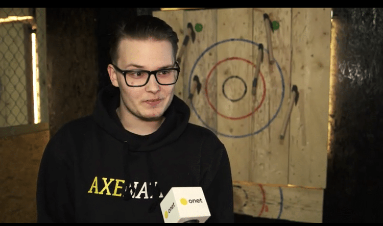 “I’M KACPER. I DO AXE THROWING. ” WHERE THE IDEA FOR THIS UNUSUAL SPORT CAME FROM? (ONET.PL)
